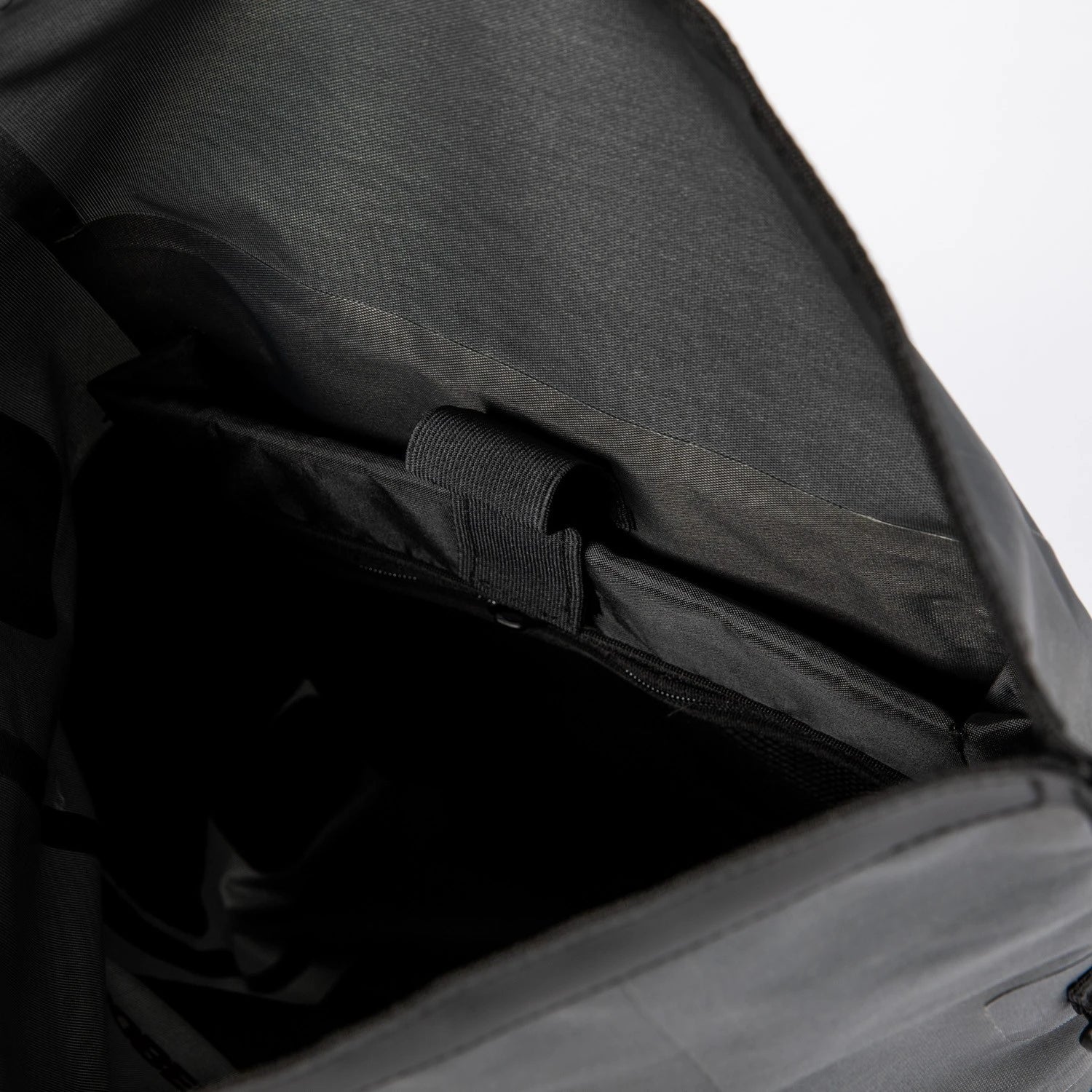 Bring all your belongings with you on the water! The new JOBE Daypack is the best solution for keeping your stuff dry! Shop now at Weshbo.