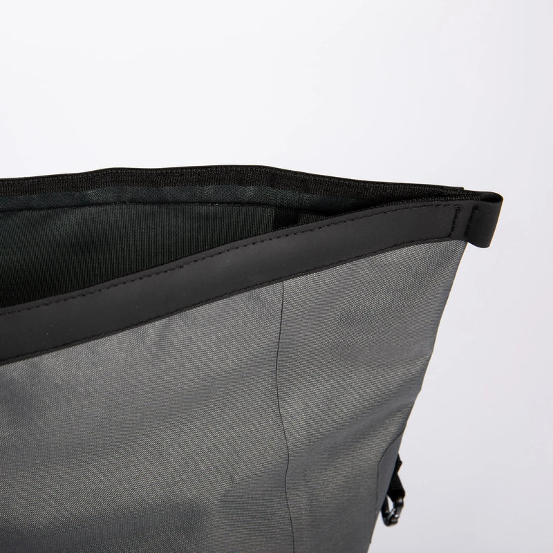 Bring all your belongings with you on the water! The new JOBE Daypack is the best solution for keeping your stuff dry! Shop now at Weshbo.